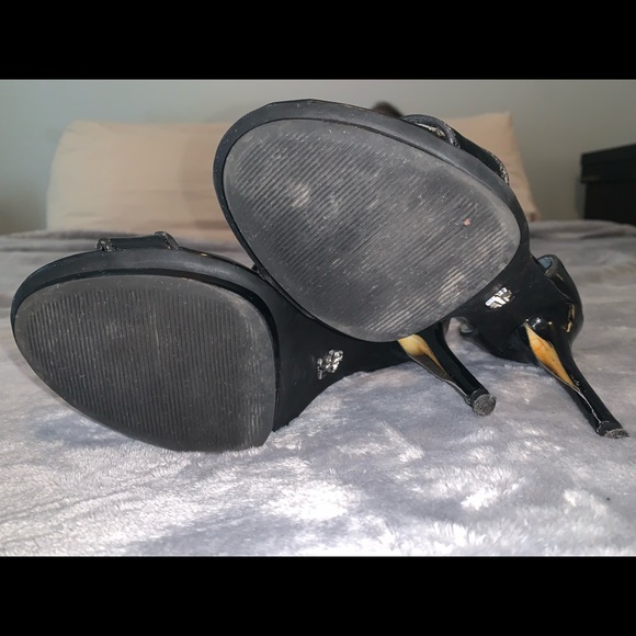 JLO Open-Toe Heels - Picture 3 of 4